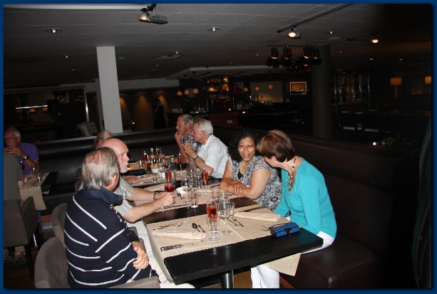 600x399 pixels (96K)